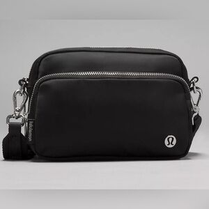 Lululemon Everywhere Crossbody Bag 2L Metal Hardware
